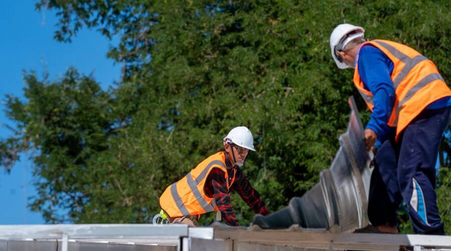 Expert top industrial roofings services in Maquoketa, IA